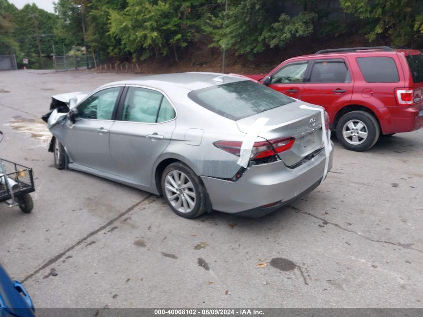 TOYOTA CAMRY LE 2022