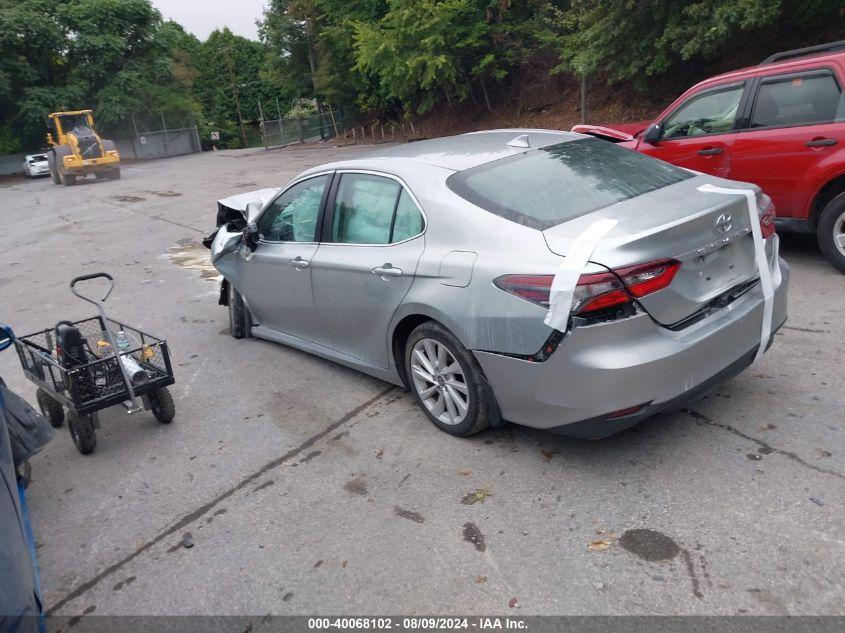 TOYOTA CAMRY LE 2022