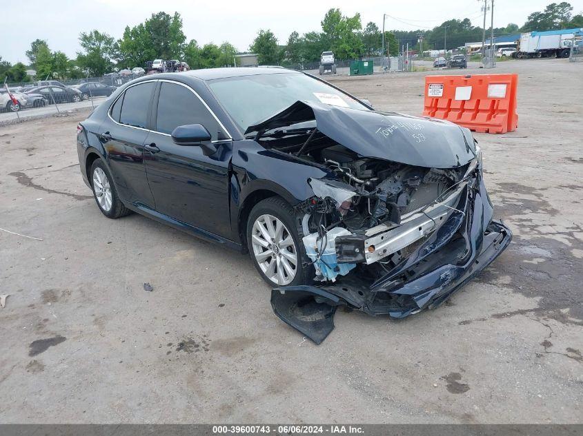 TOYOTA CAMRY LE 2020