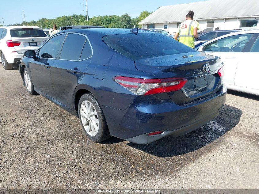 TOYOTA CAMRY LE 2022