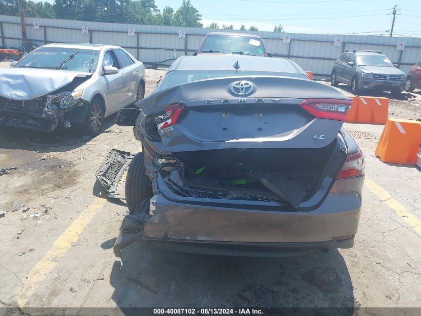 TOYOTA CAMRY LE 2021