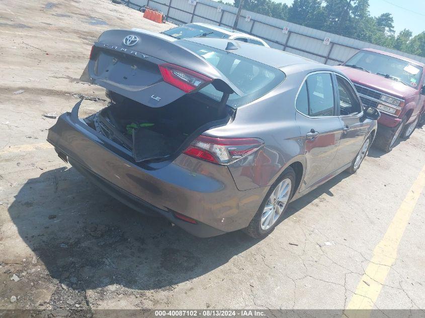 TOYOTA CAMRY LE 2021