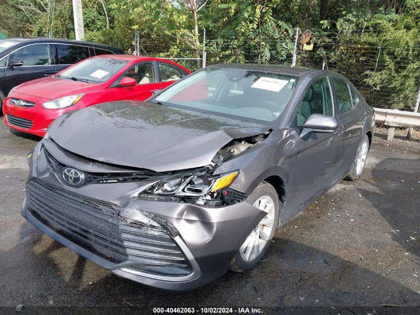 TOYOTA CAMRY LE 2022