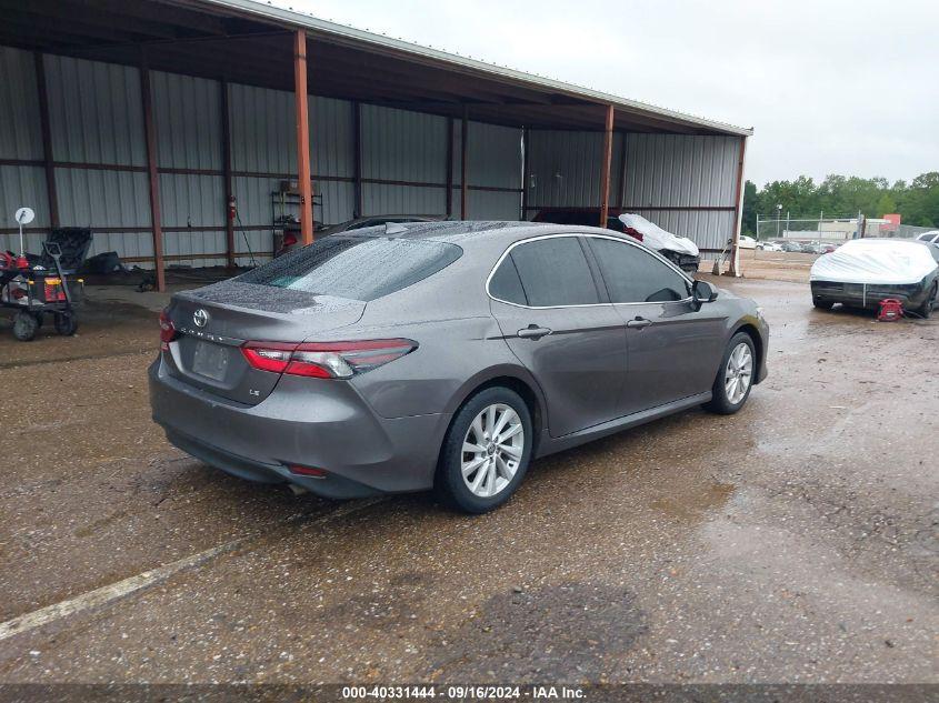 TOYOTA CAMRY LE 2021