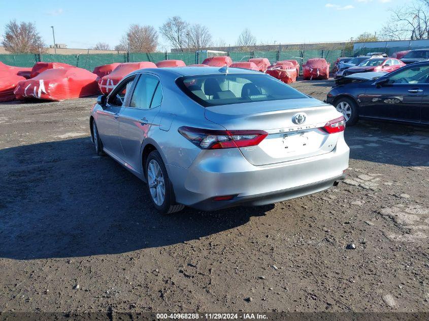 TOYOTA CAMRY LE 2021