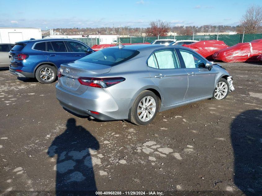 TOYOTA CAMRY LE 2021