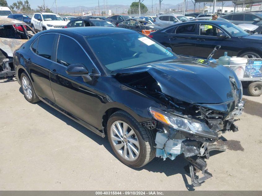 TOYOTA CAMRY LE 2022