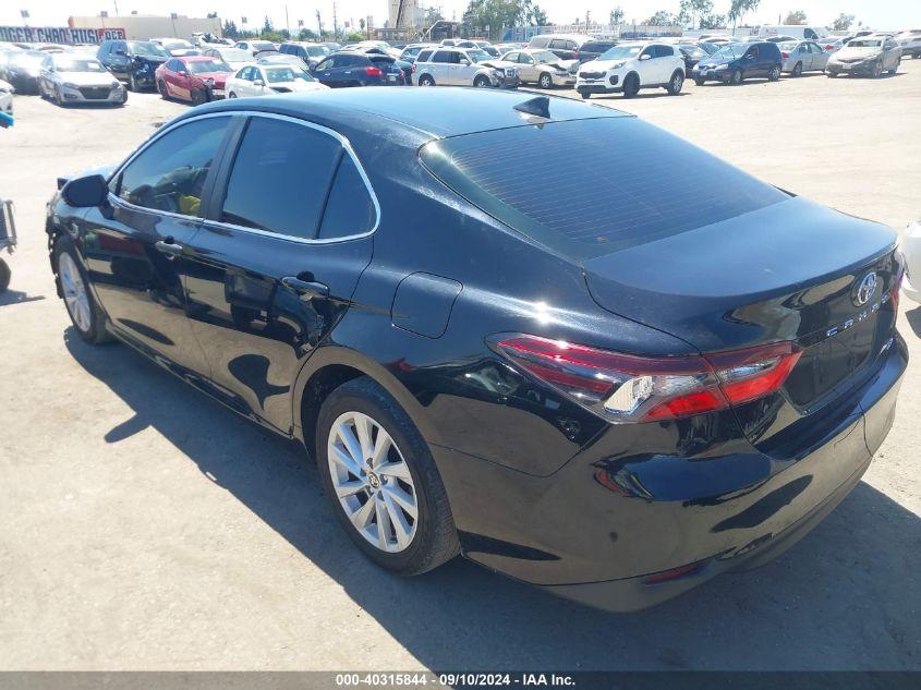 TOYOTA CAMRY LE 2022