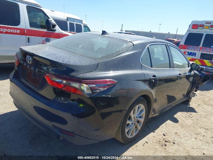 TOYOTA CAMRY LE 2022