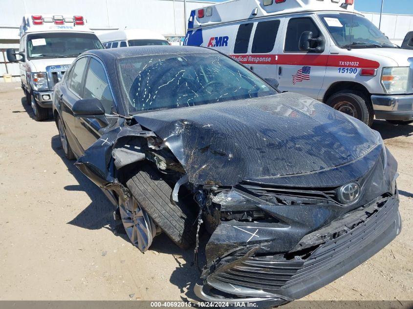 TOYOTA CAMRY LE 2022