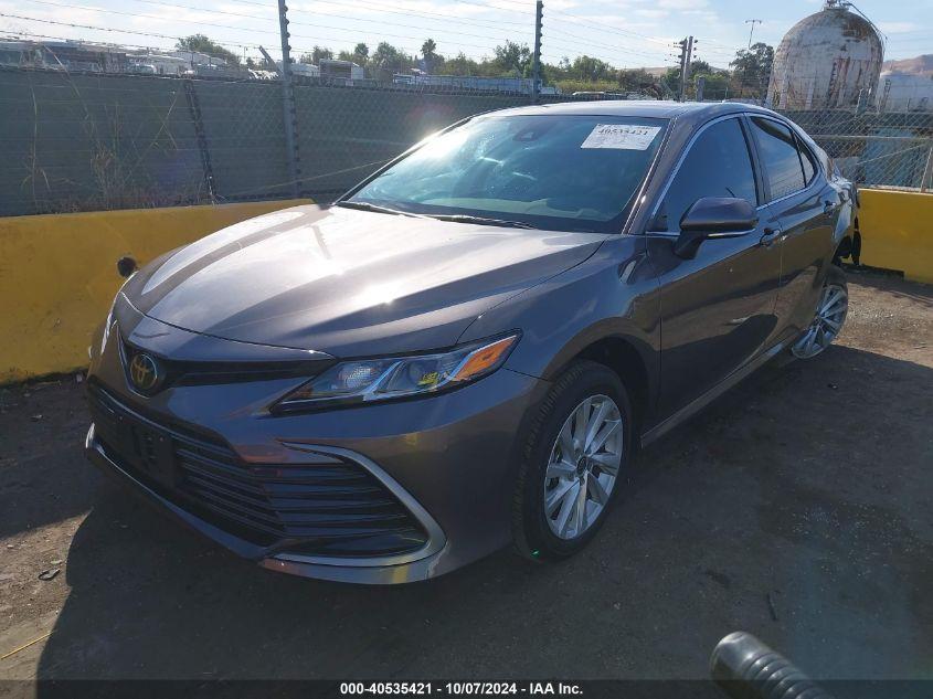 TOYOTA CAMRY LE 2024