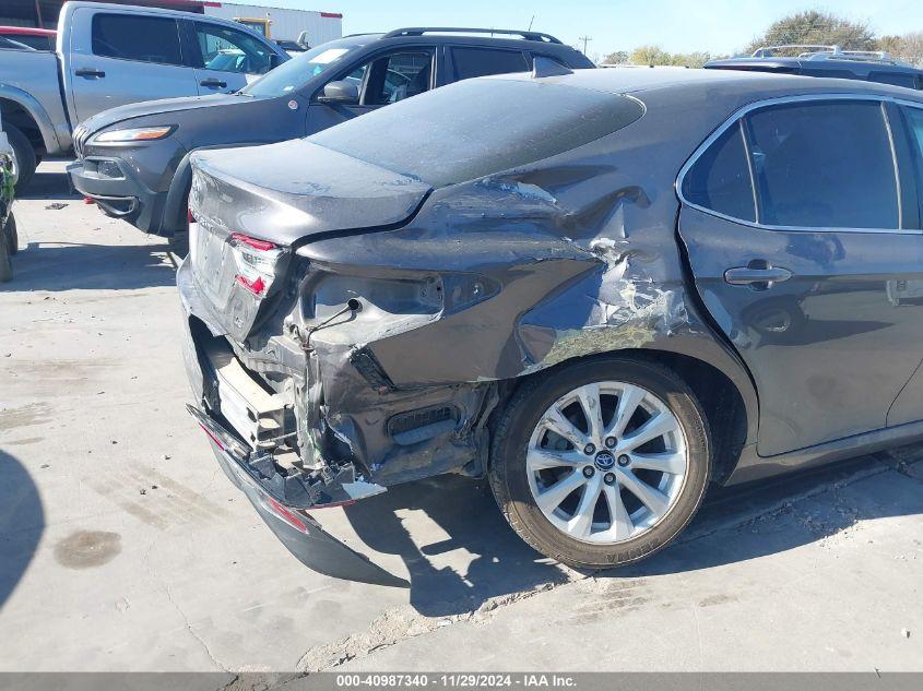 TOYOTA CAMRY LE 2020