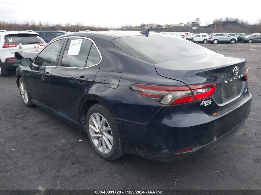 TOYOTA CAMRY LE 2021