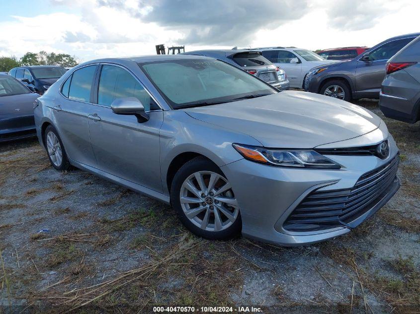 TOYOTA CAMRY LE 2021