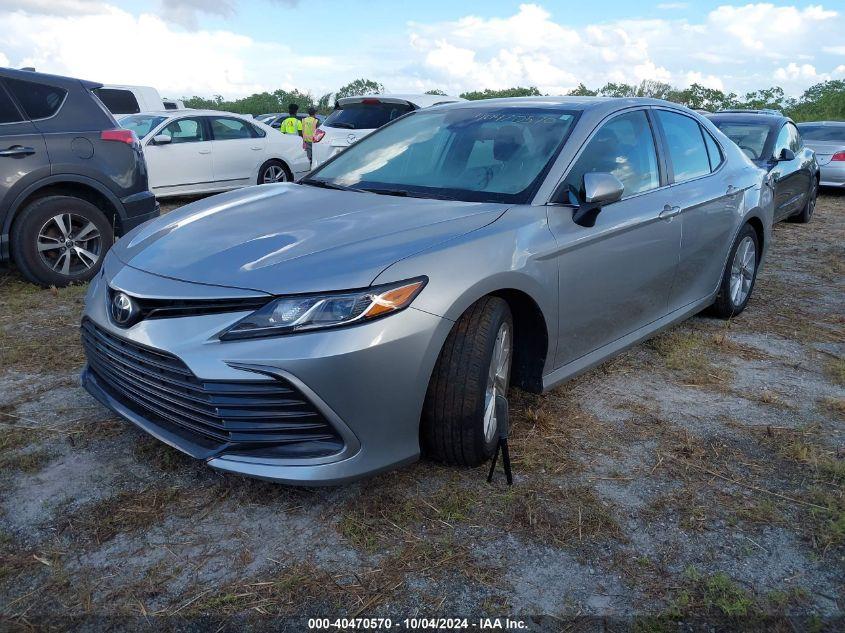 TOYOTA CAMRY LE 2021