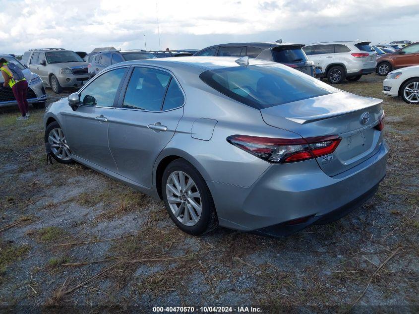 TOYOTA CAMRY LE 2021