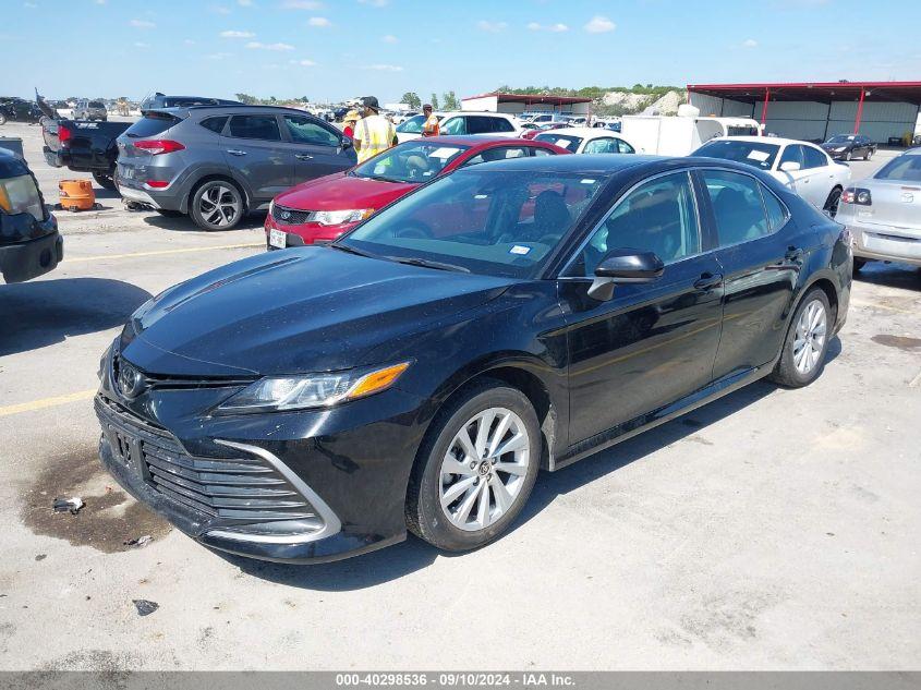 TOYOTA CAMRY LE 2022