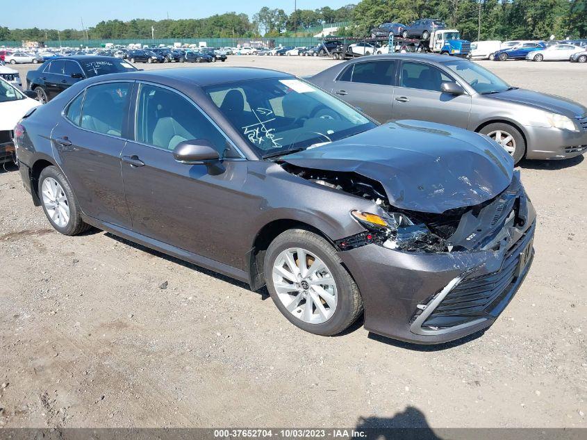 TOYOTA CAMRY LE 2023