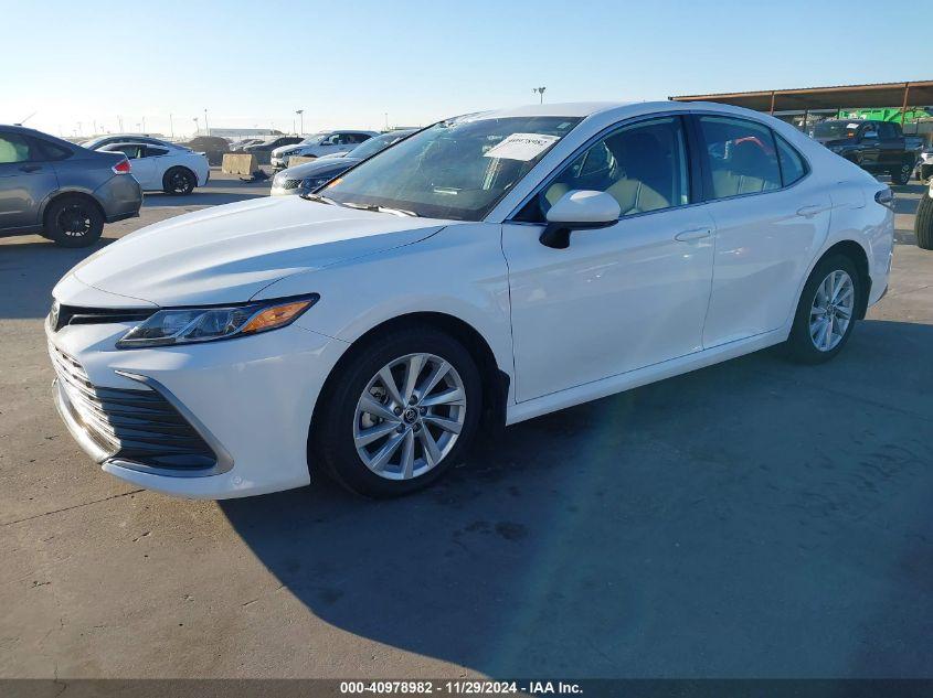 TOYOTA CAMRY LE 2023