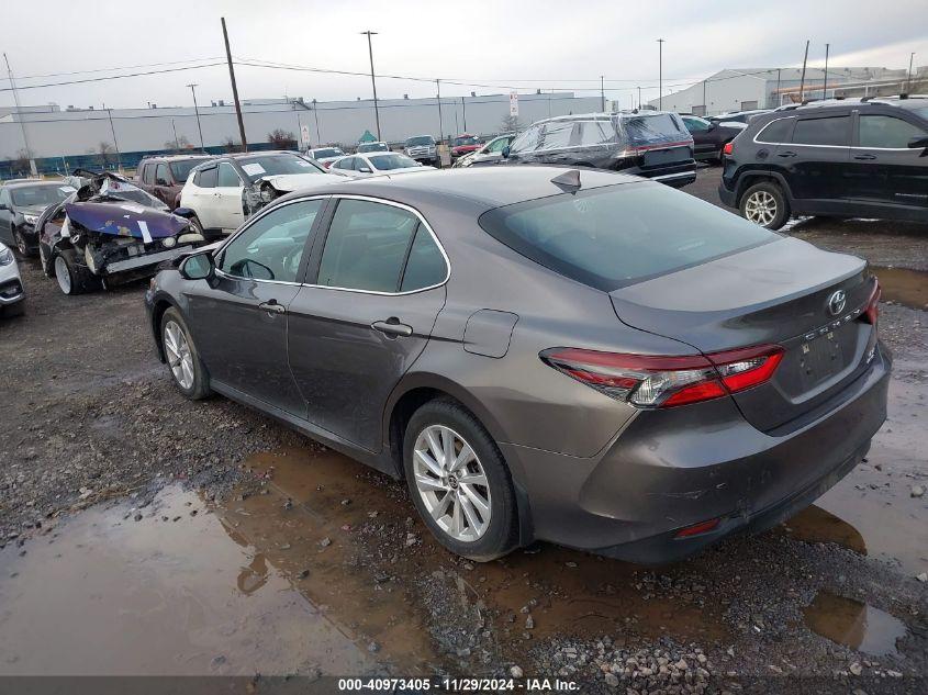 TOYOTA CAMRY LE 2023