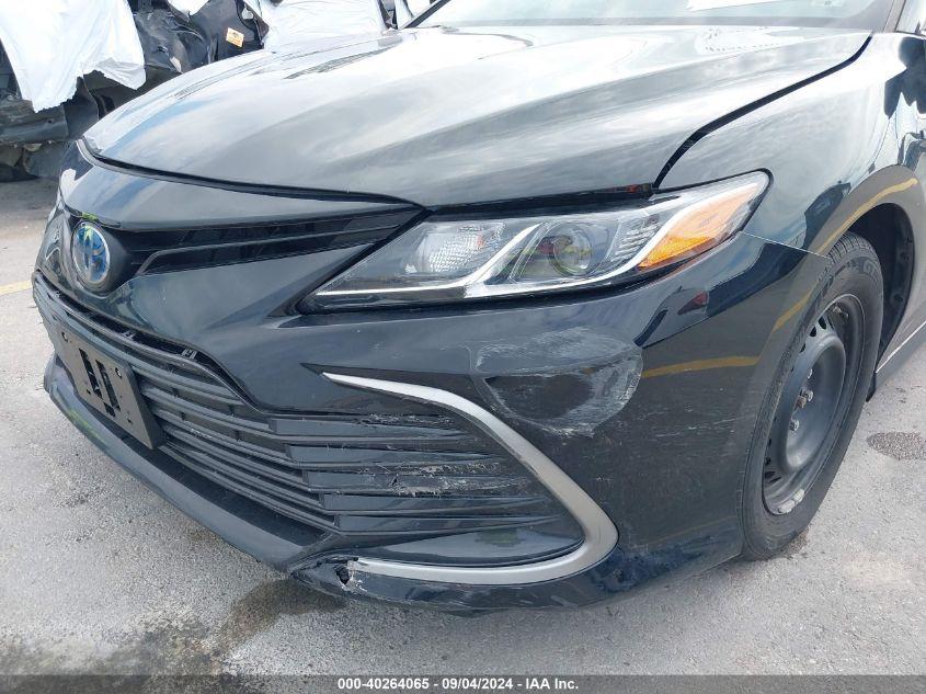 TOYOTA CAMRY LE HYBRID 2021