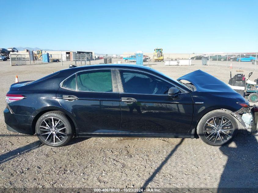 TOYOTA CAMRY LE HYBRID 2020