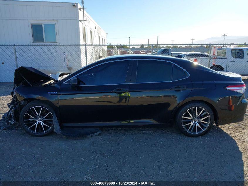 TOYOTA CAMRY LE HYBRID 2020