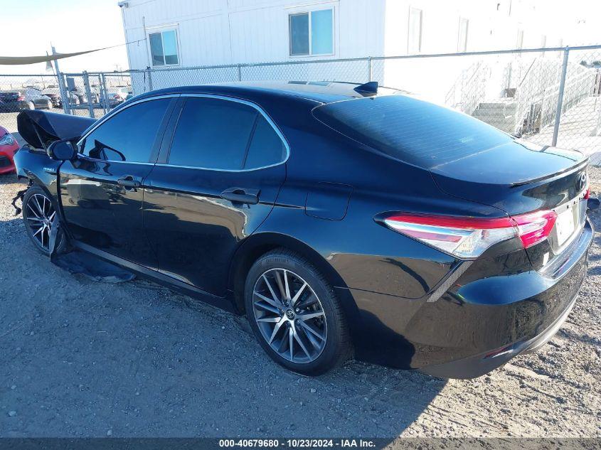 TOYOTA CAMRY LE HYBRID 2020