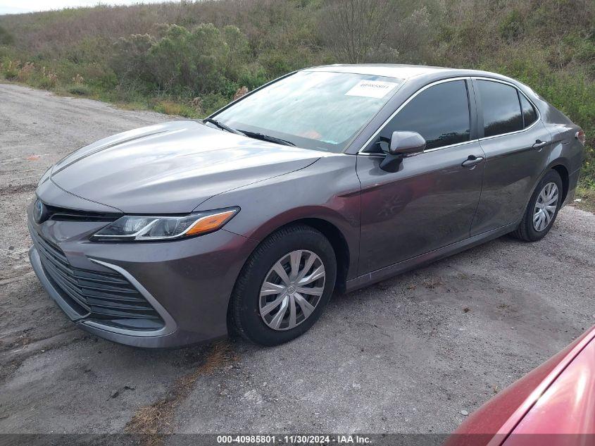 TOYOTA CAMRY LE HYBRID 2022