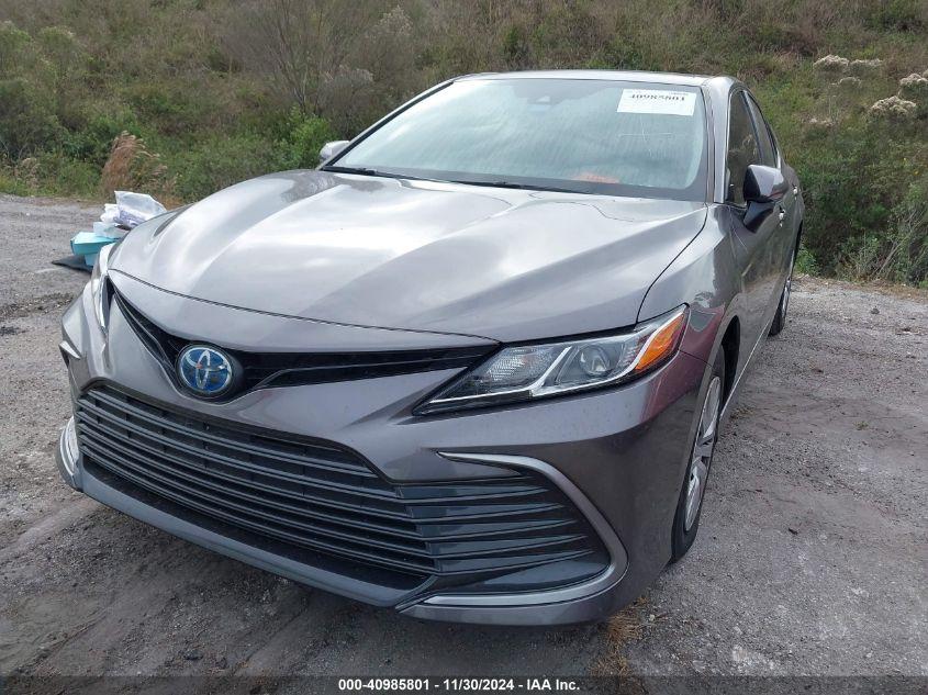 TOYOTA CAMRY LE HYBRID 2022