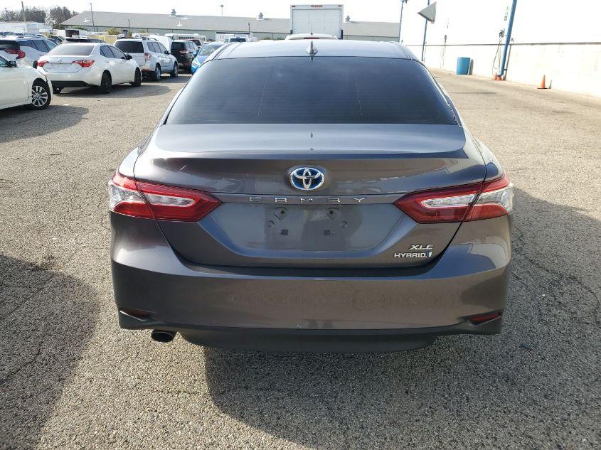 TOYOTA CAMRY XLE HYBRID 2020