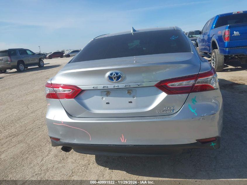 TOYOTA CAMRY XLE HYBRID 2020