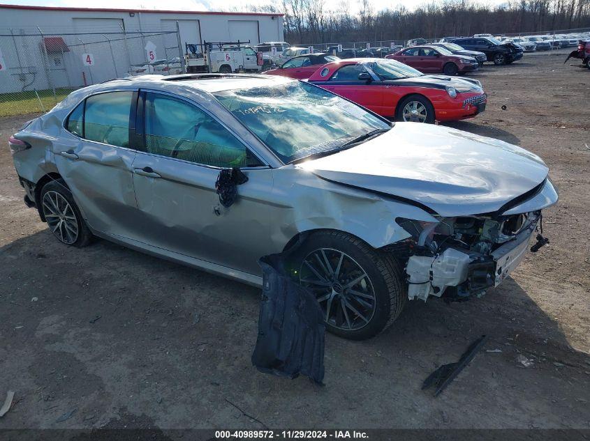 TOYOTA CAMRY XLE HYBRID 2023