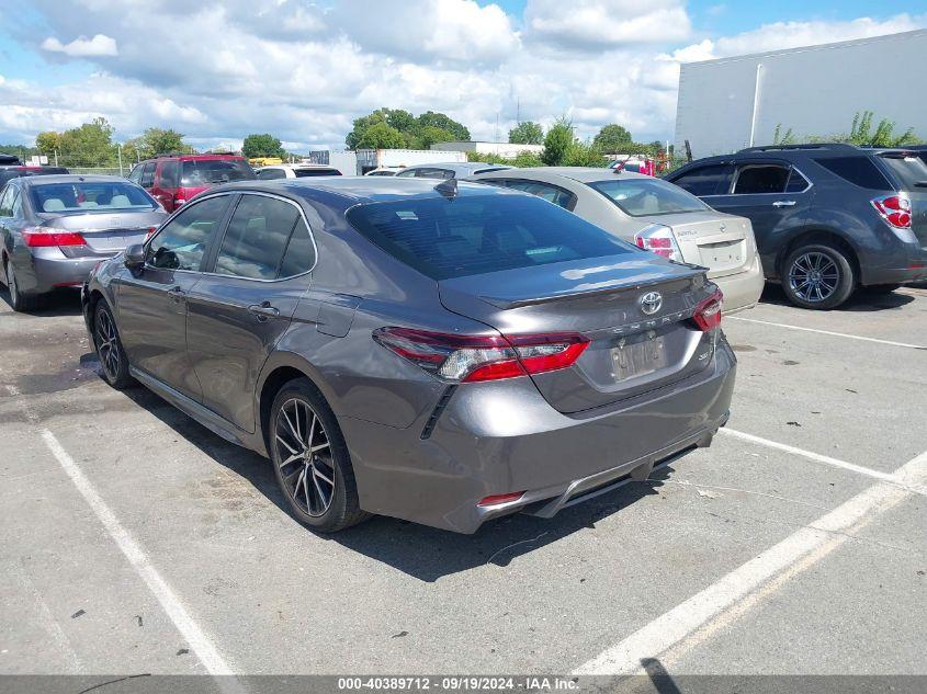 TOYOTA CAMRY SE 2021