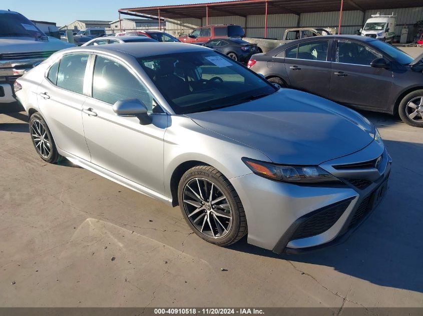 TOYOTA CAMRY SE 2022