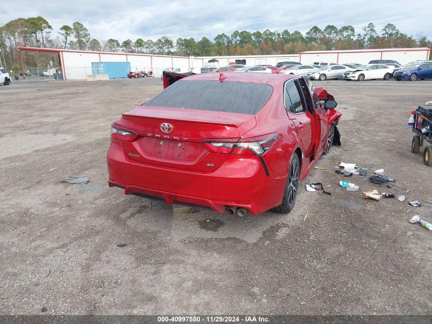 TOYOTA CAMRY SE 2024