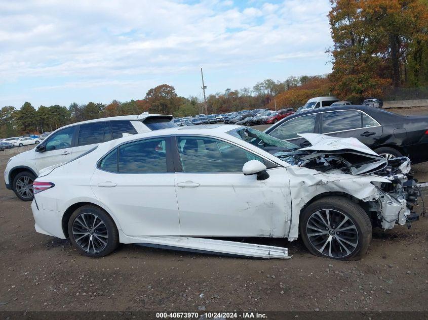 TOYOTA CAMRY SE 2020