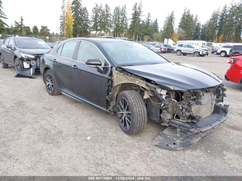 TOYOTA CAMRY SE 2022