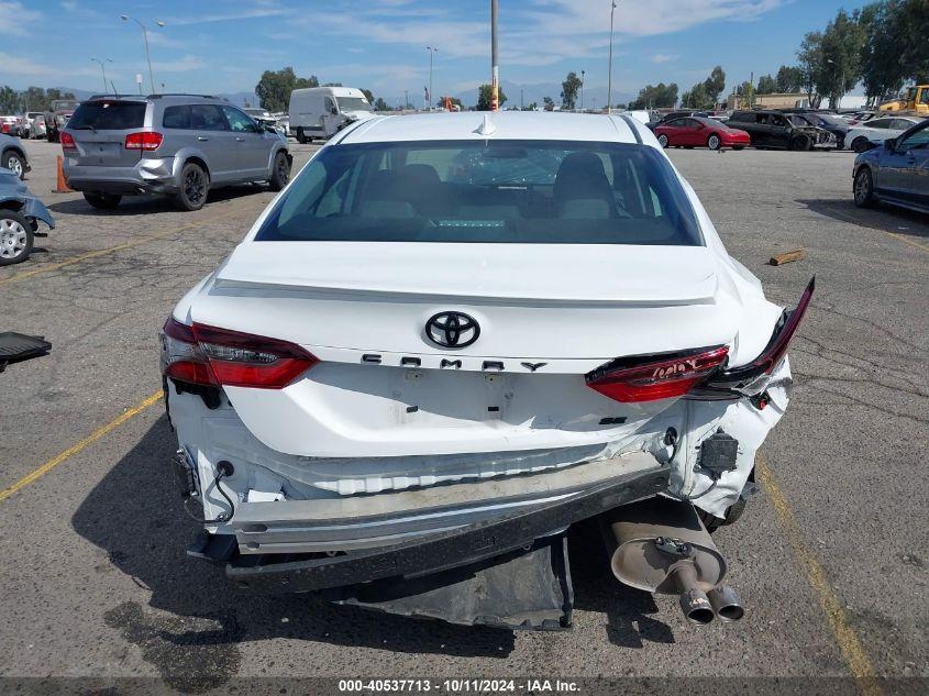 TOYOTA CAMRY SE 2024