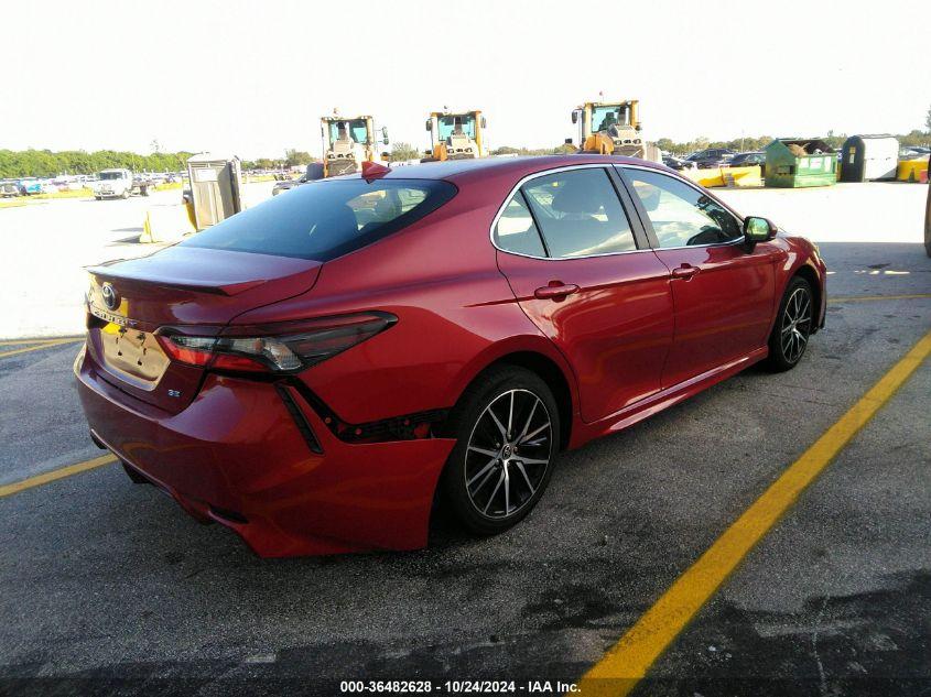 TOYOTA CAMRY SE 2021