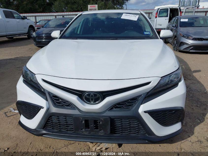 TOYOTA CAMRY SE 2021