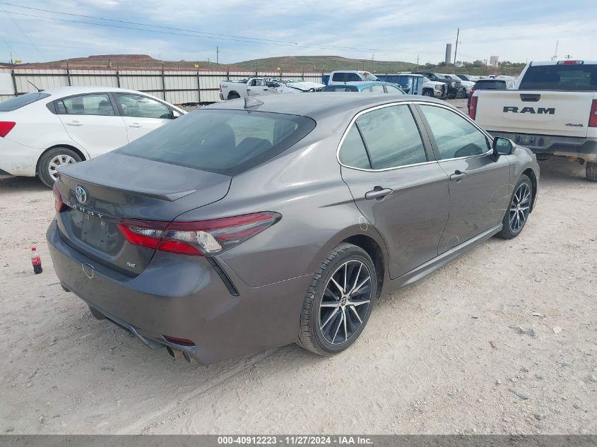 TOYOTA CAMRY SE 2021