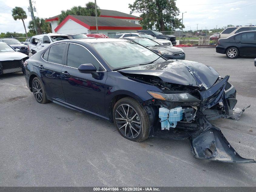 TOYOTA CAMRY SE 2021