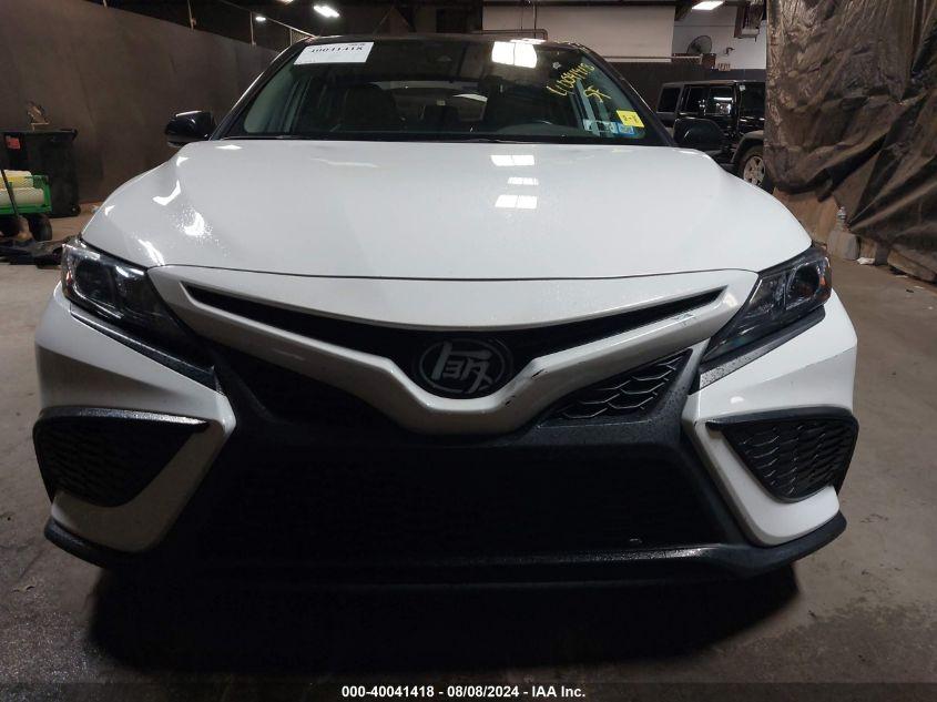 TOYOTA CAMRY SE NIGHTSHADE EDITION 2022