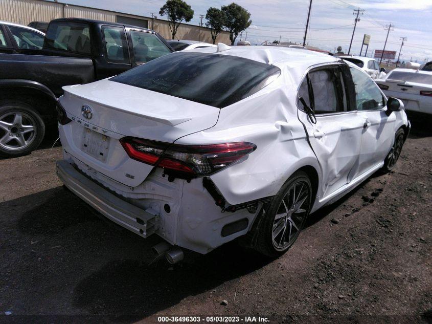 TOYOTA CAMRY SE 2022