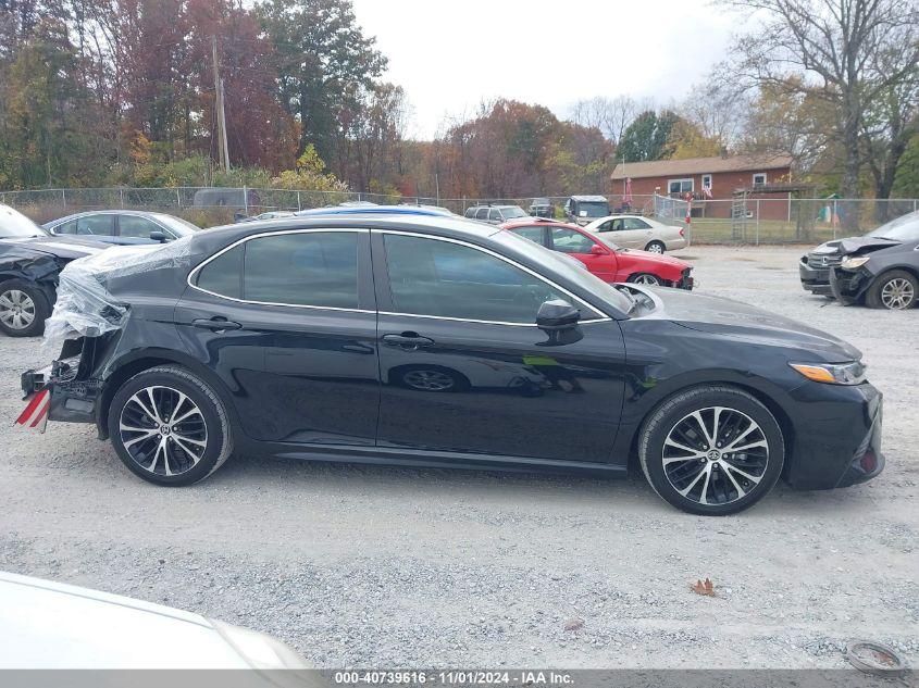 TOYOTA CAMRY SE 2020