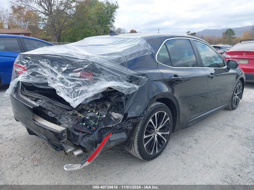 TOYOTA CAMRY SE 2020