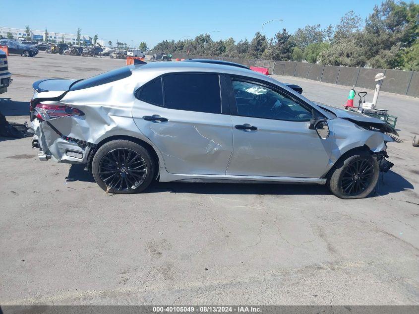 TOYOTA CAMRY SE NIGHTSHADE EDITION 2022