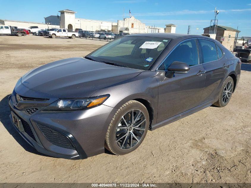 TOYOTA CAMRY SE 2023