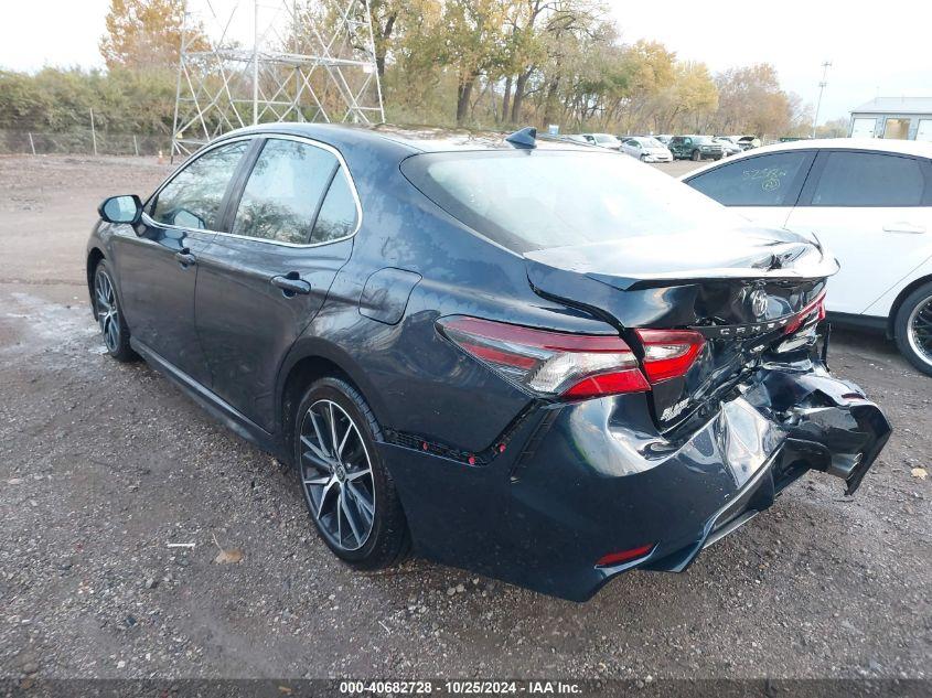 TOYOTA CAMRY SE 2021